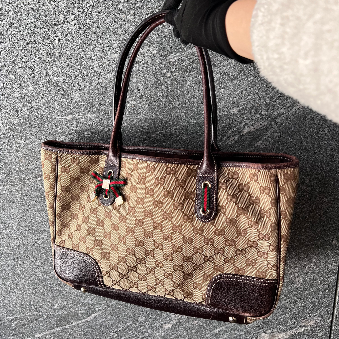 グッチ ハンドバッグ