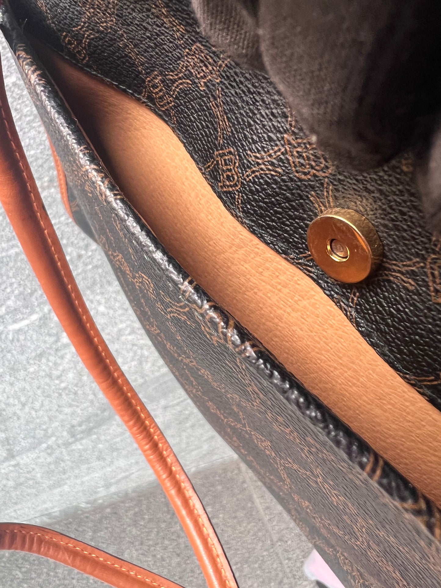 BALLY ショルダーバッグ