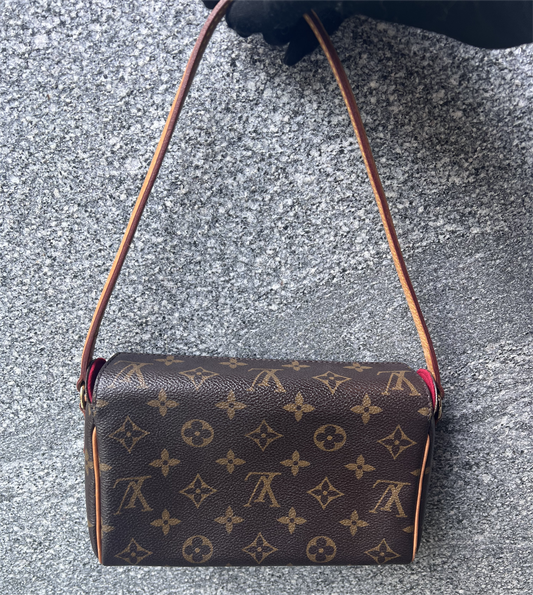 ルイヴィトン モノグラム レシタル